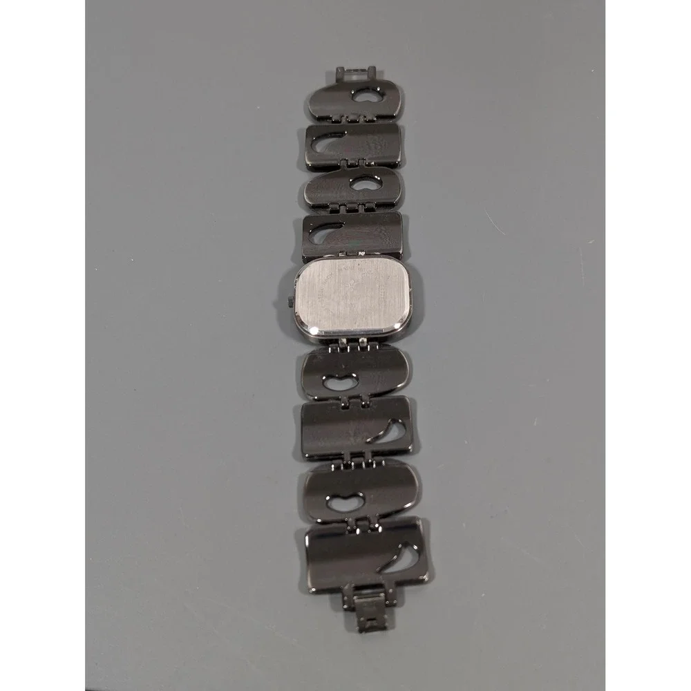 Dream Live Love Heart Bracelet Watch Silver Tone Womens 7in‎ Working